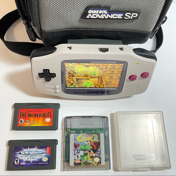 *SOLD* (BUNDLE) Backlit Gameboy Advance in Retro Shell W/ 3 Games & Accessories! - Picture 3 of 14